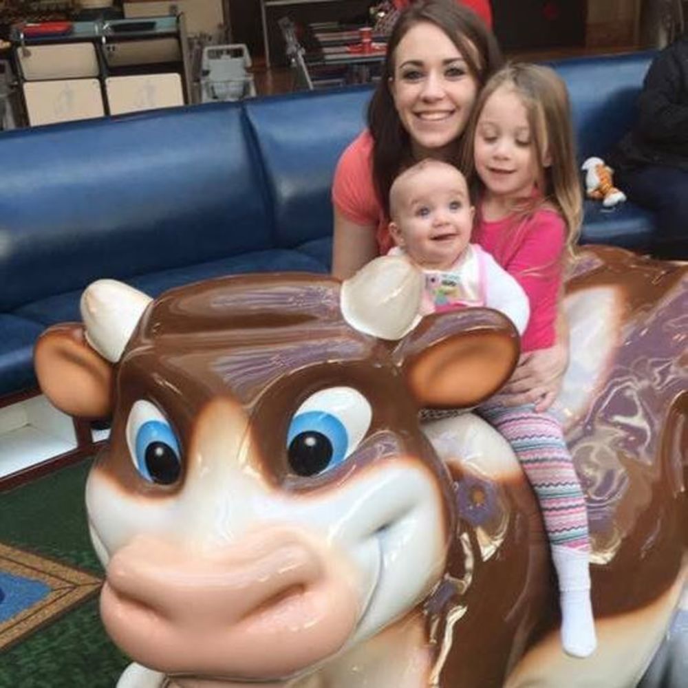 Meet your Posher, Lacee