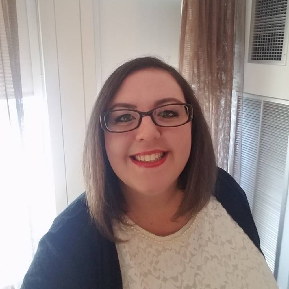 Meet your Posher, Laura