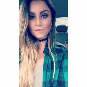 Meet your Posher, Hilary