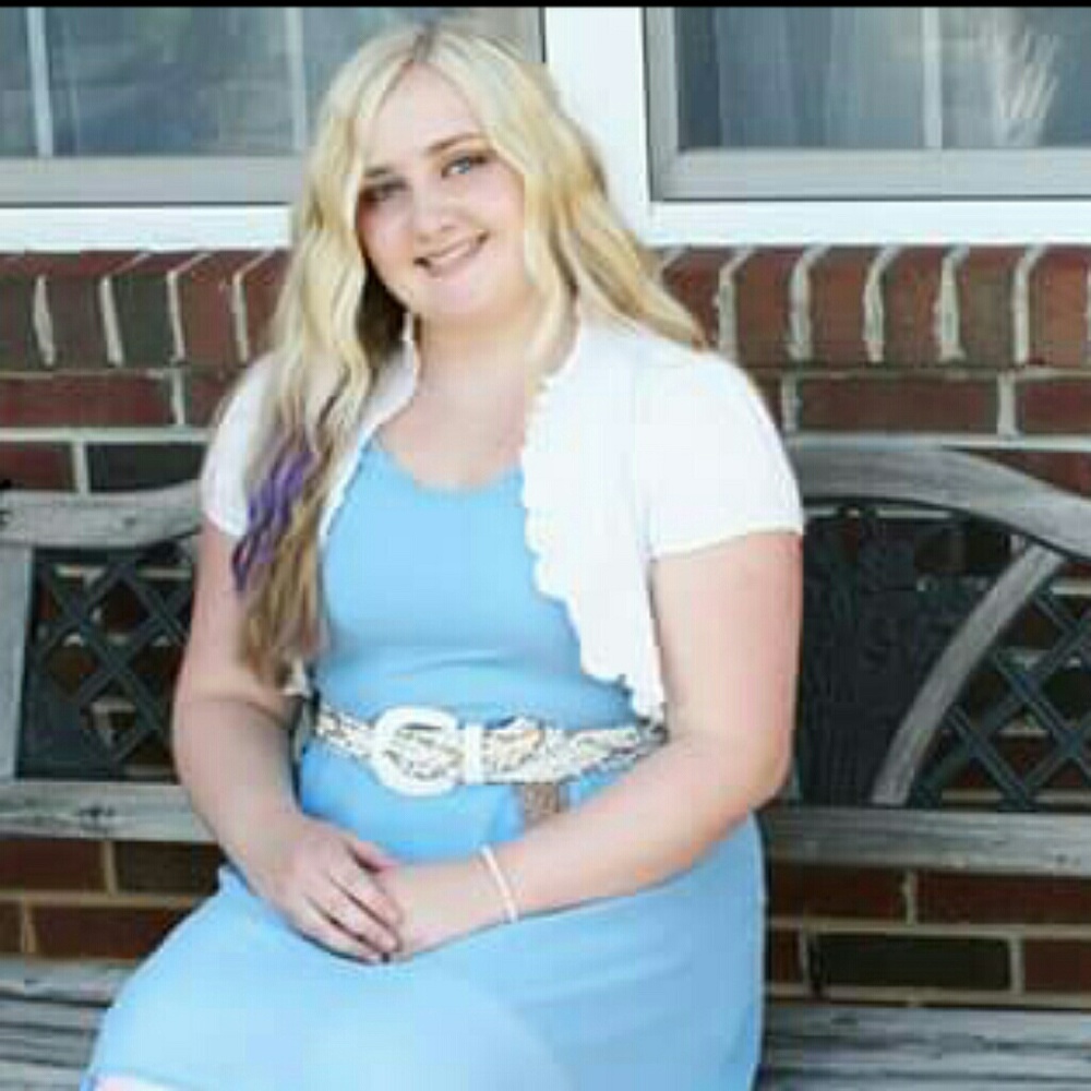 Meet your Posher, Chloe