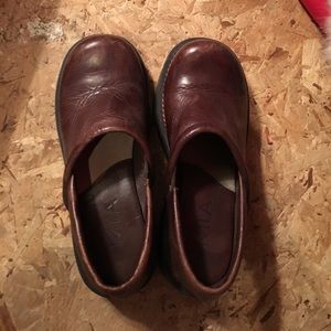 Great well kept brown loafers.