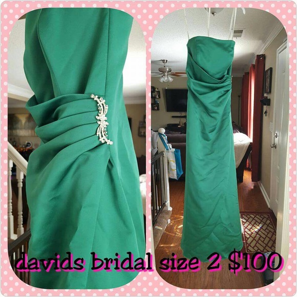 Formal dresses - Picture 4 of 4