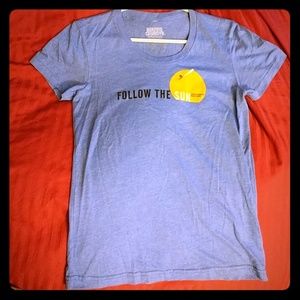 "Follow the sun" tshirt by Surfing Cowboys