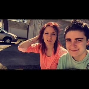 Meet your Posher, Courtney