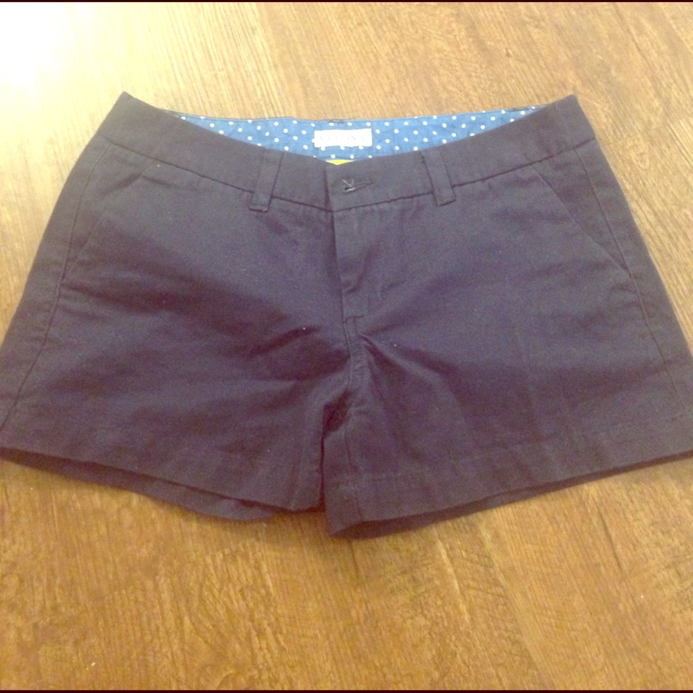Blue khaki shorts. Great for summer. 2" seems.