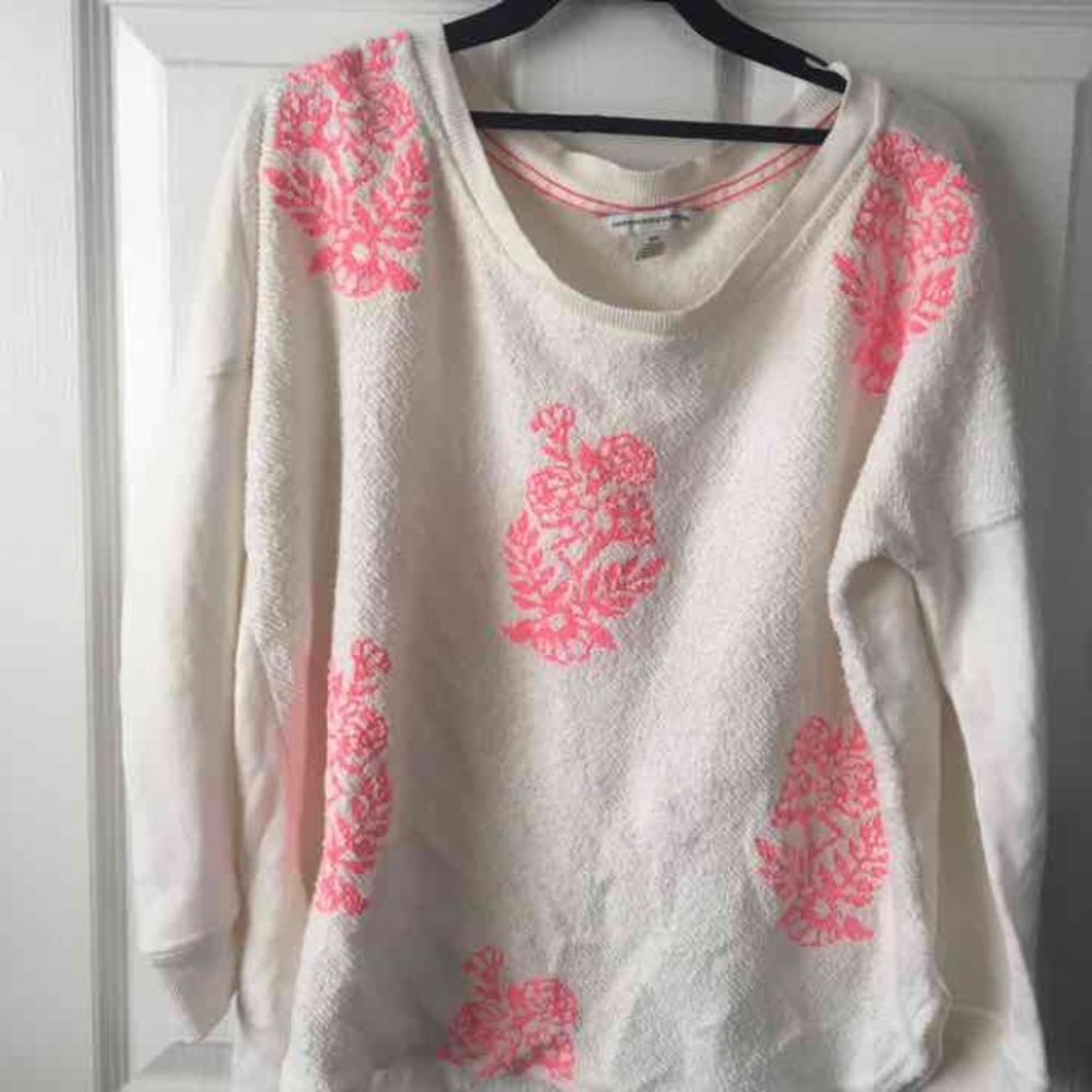 American Eagle pullover!