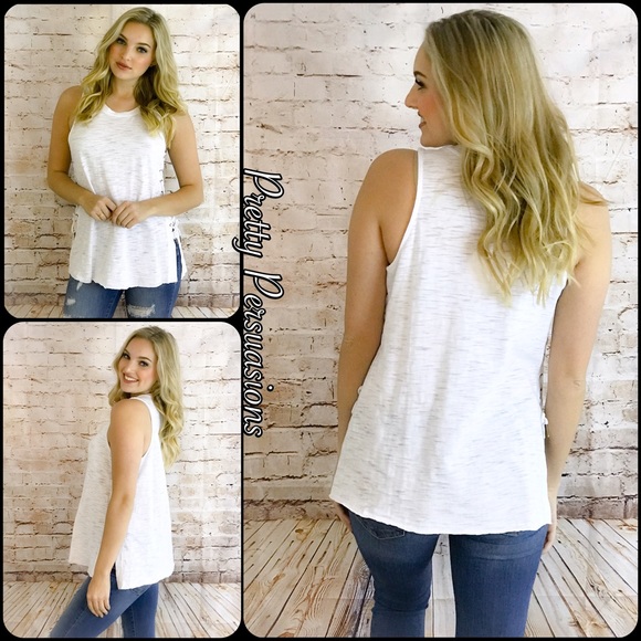 SOLD OUT ‼️White & Gray Lace Up Sides Tank Top - Picture 3 of 4