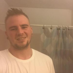 Meet your Posher, Justin