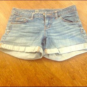 Jeans shorts, great condition. 3" seems. Size 2.