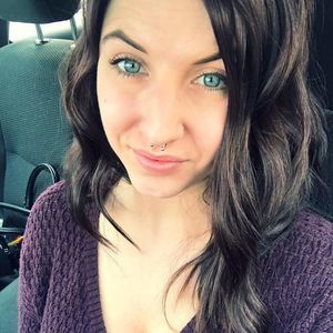 Meet your Posher, Laea