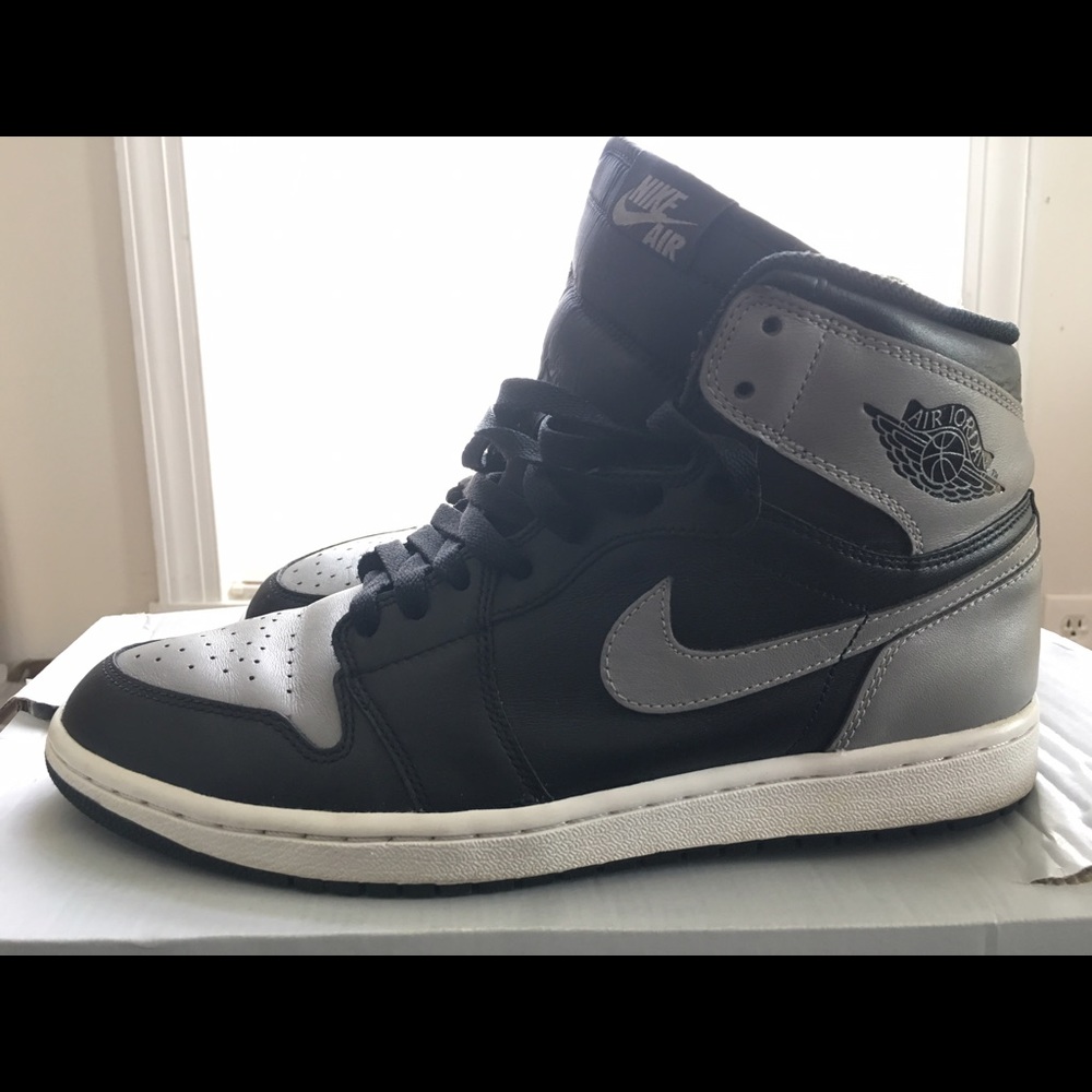 "Shadow" jordan 1's OG