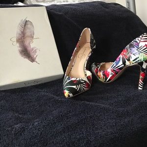 Jessica Simpson stilettos