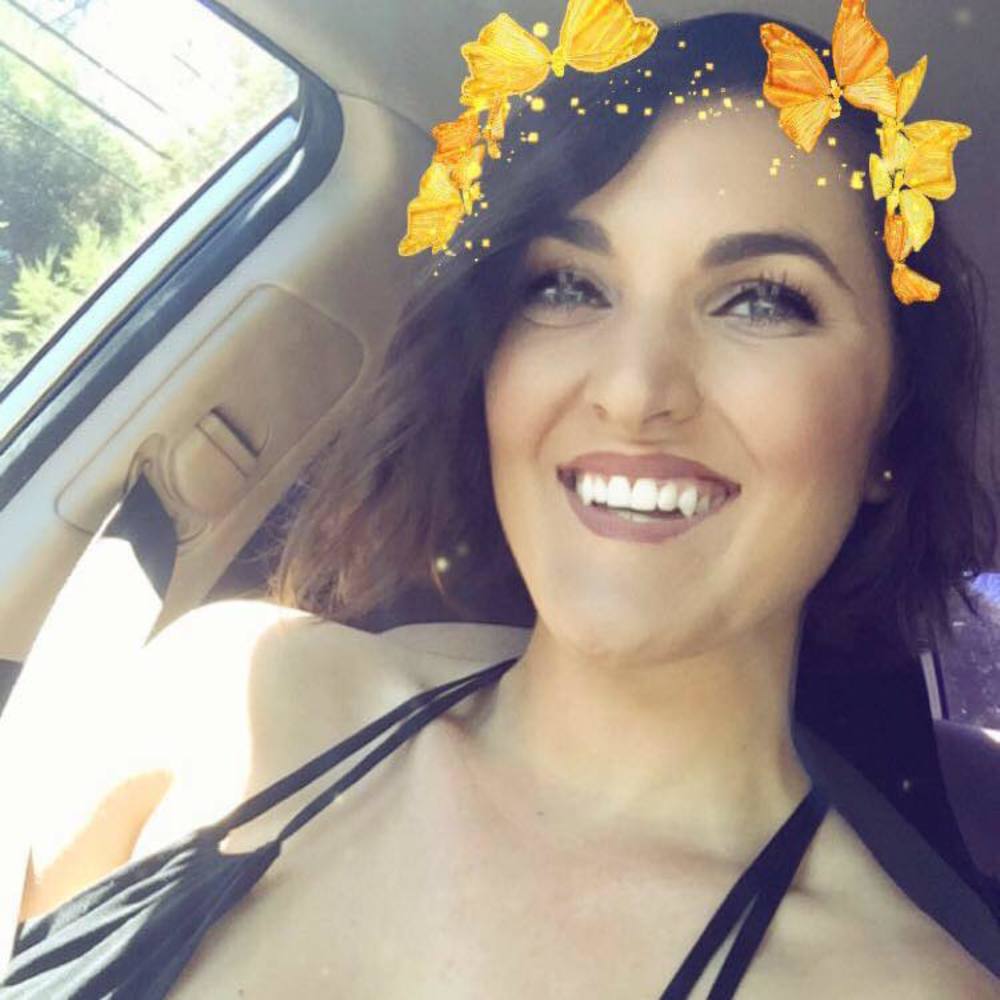 Meet your Posher, Michaela