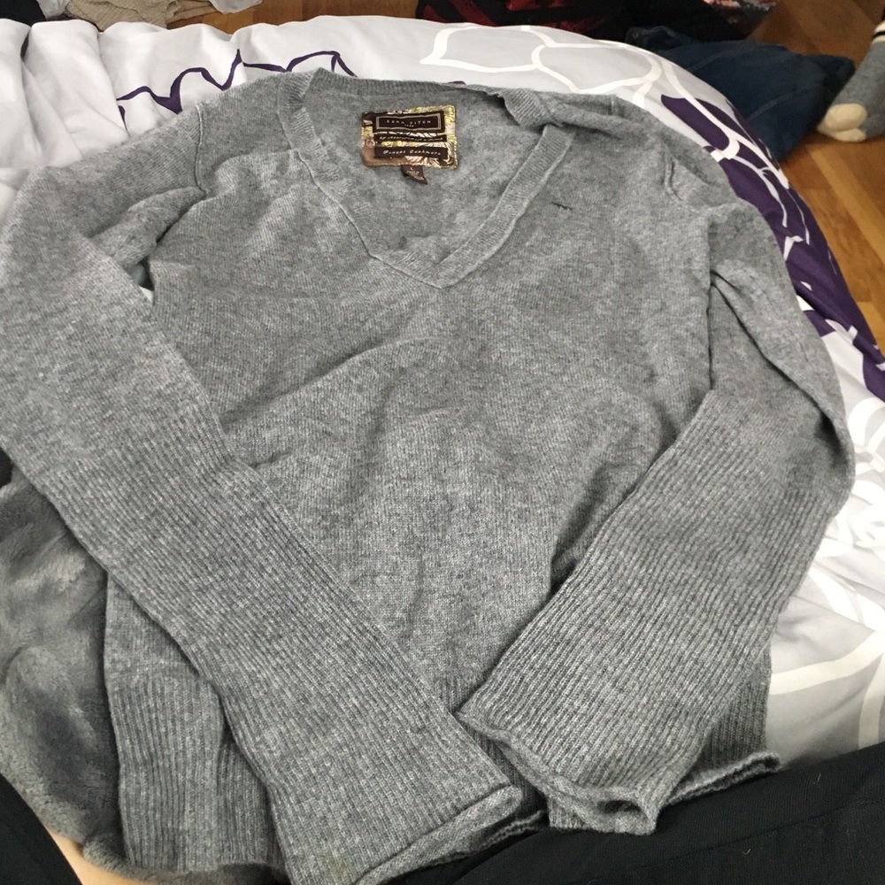 Vneck sweater