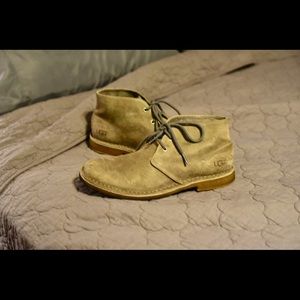 Men's Ugg boots.