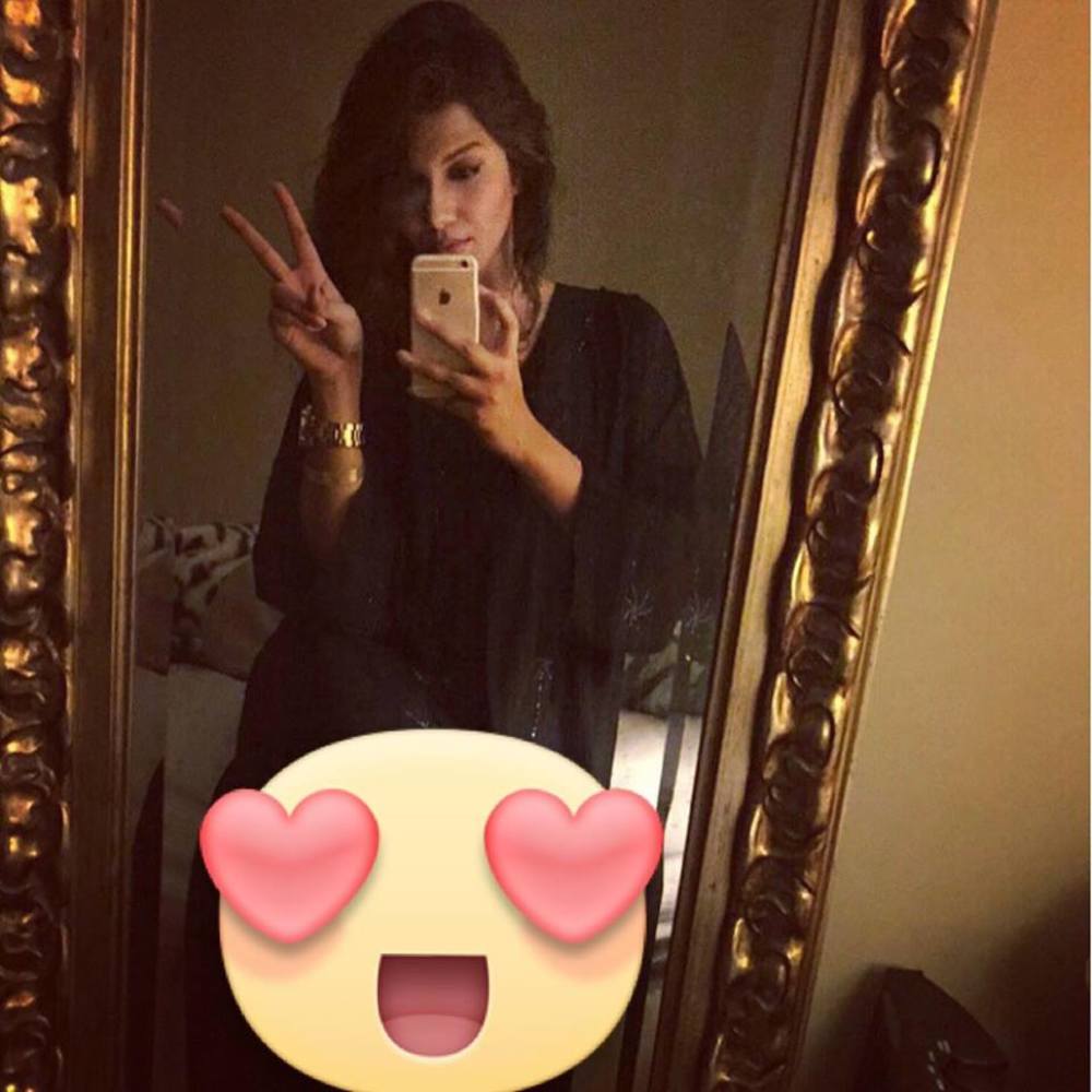 Meet your Posher, Fariya