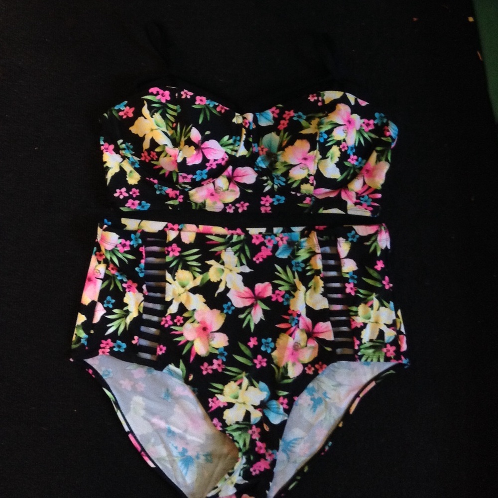 Forever 21 2x  top bottom swim bikini LOWEST