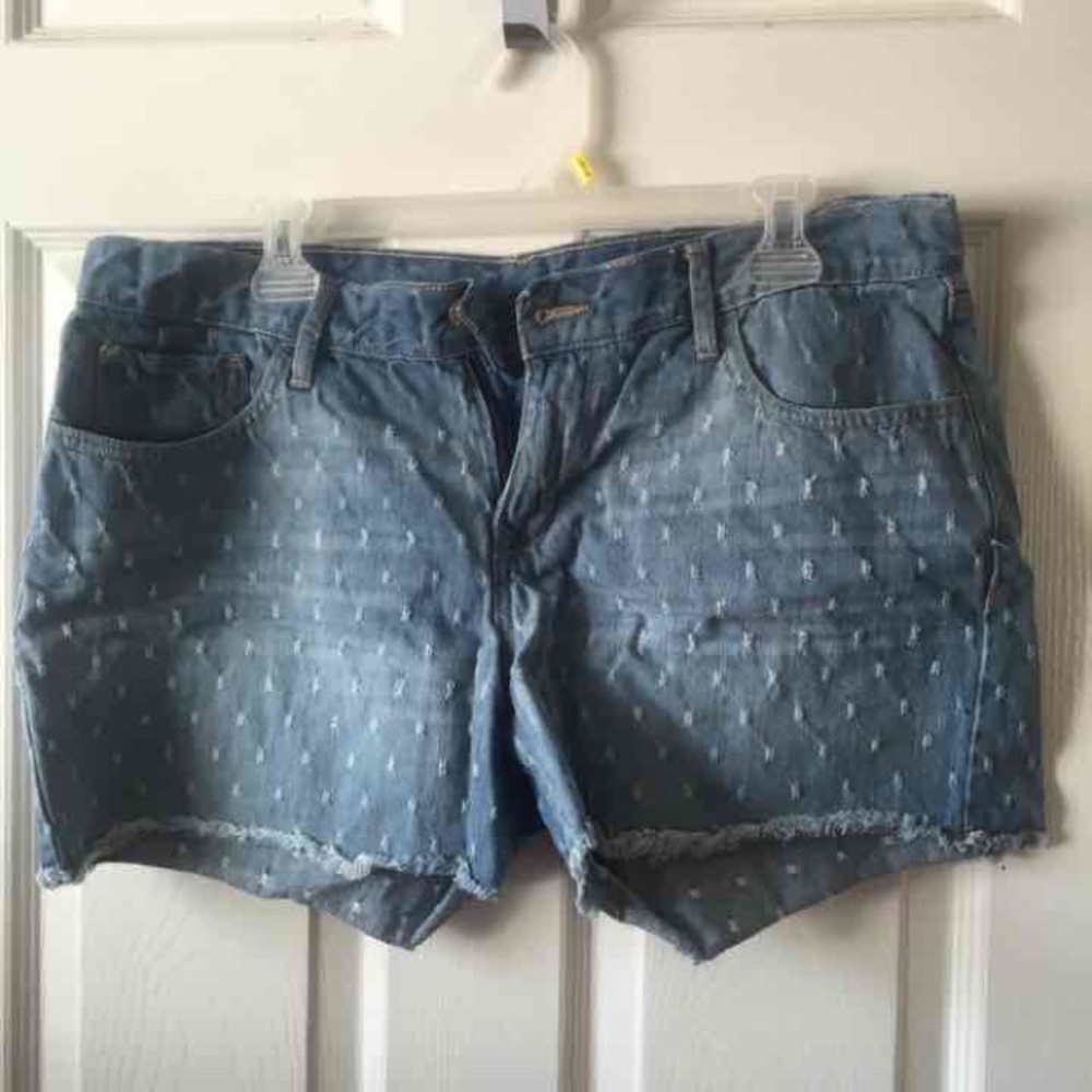 Old Navy shorts!