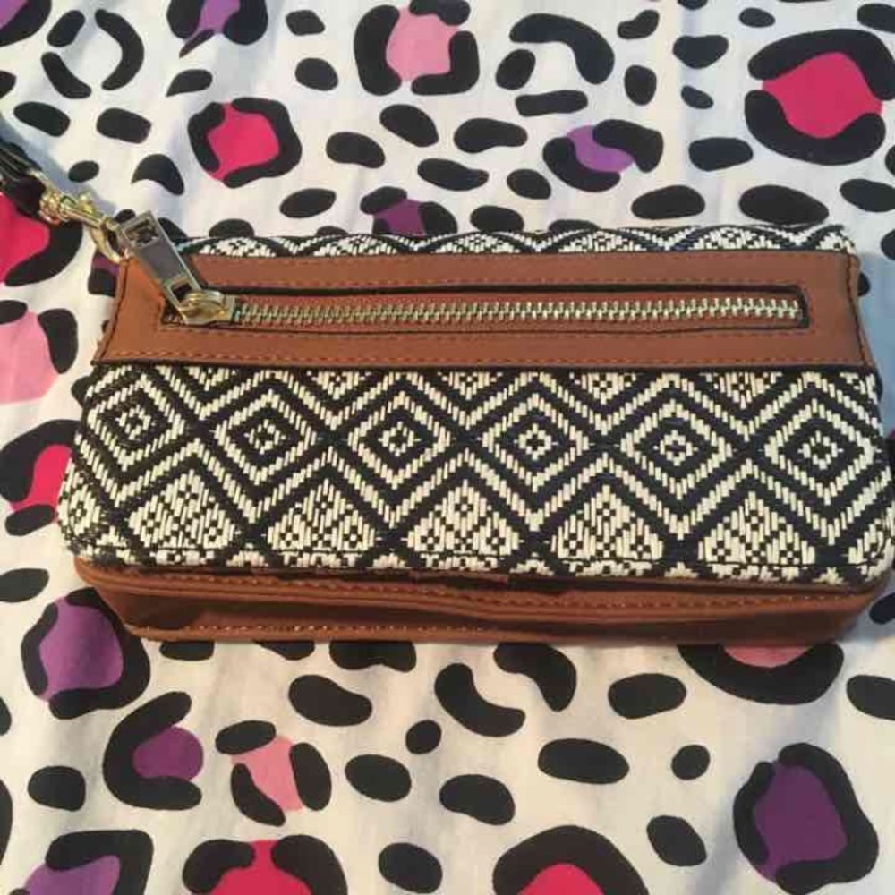 Apt 9 wallet!