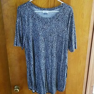 EUC tulip hem tunic top