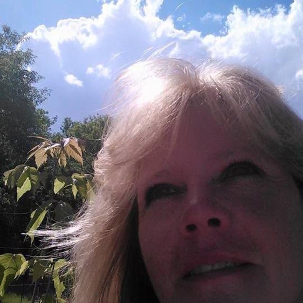 Meet your Posher, Kellie