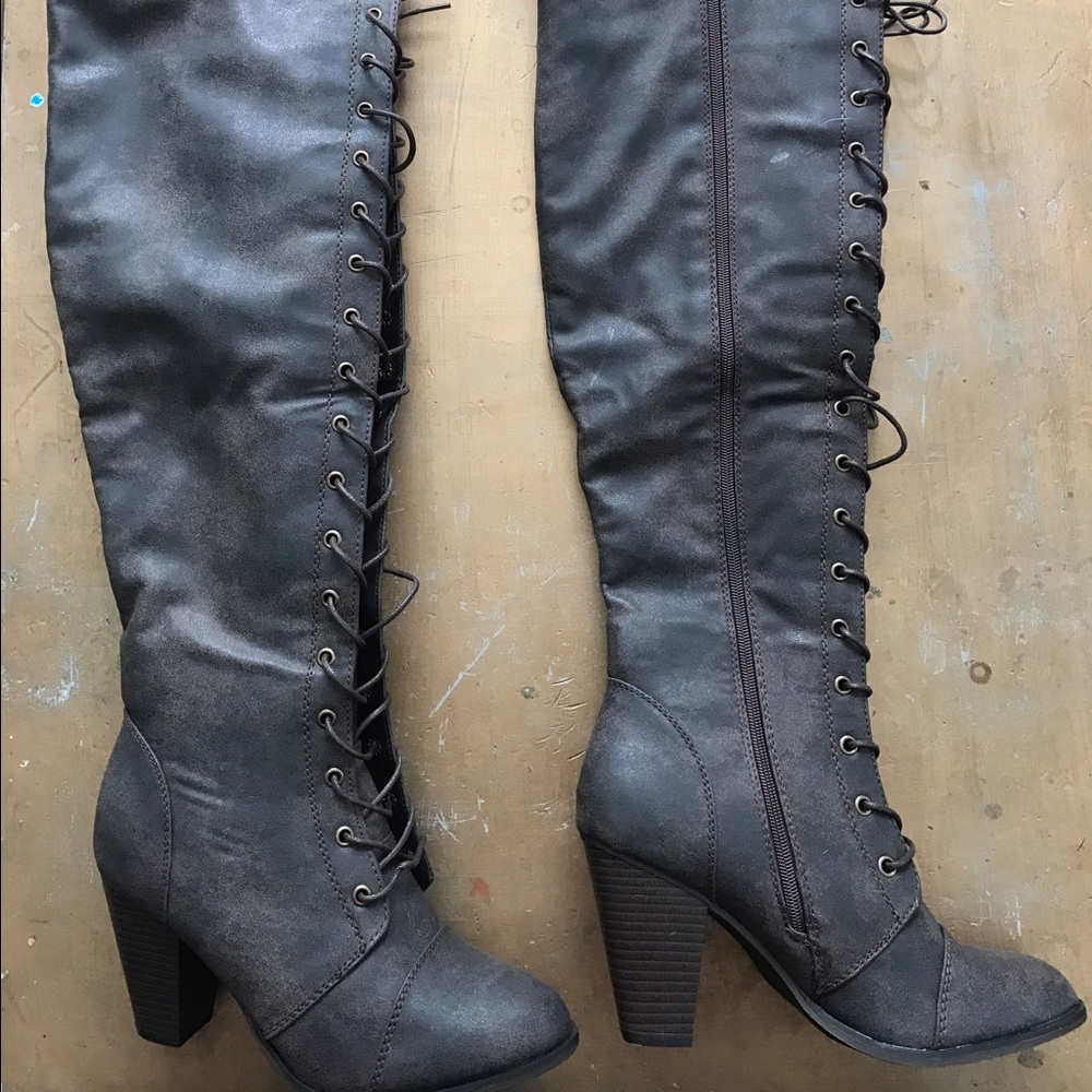 NWOT Over the knee lace up boots heels