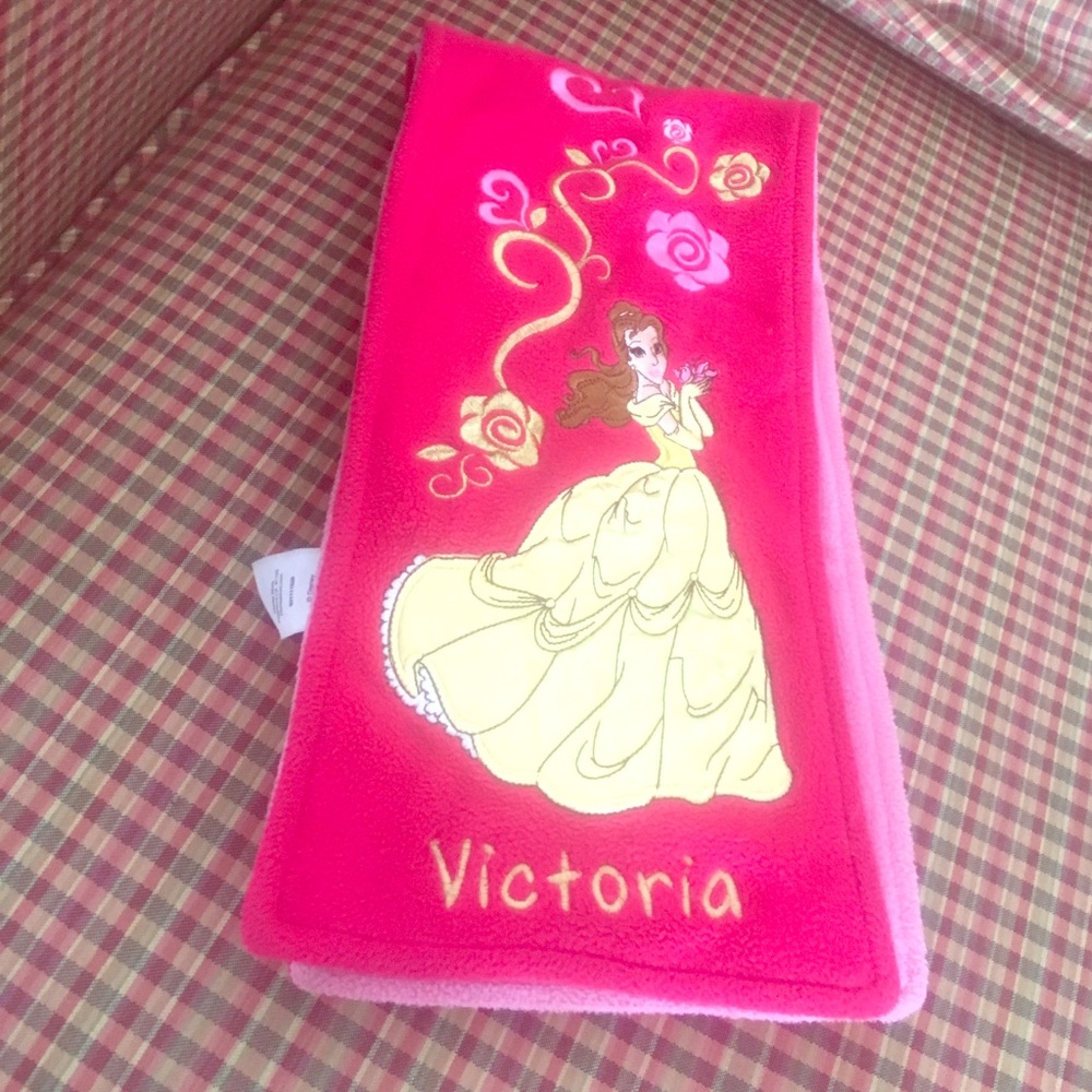 Victoria Disney scarf