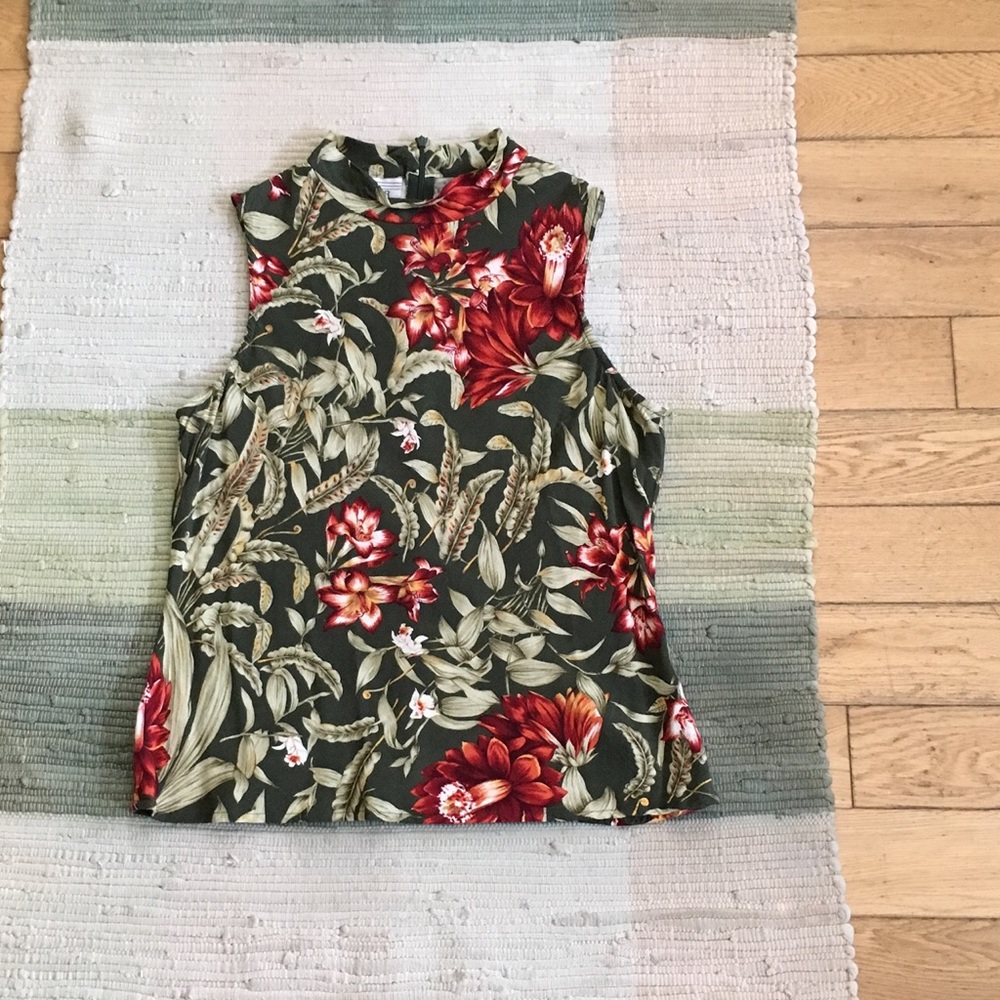JonesWear Vintage Floral Sleeveless Top