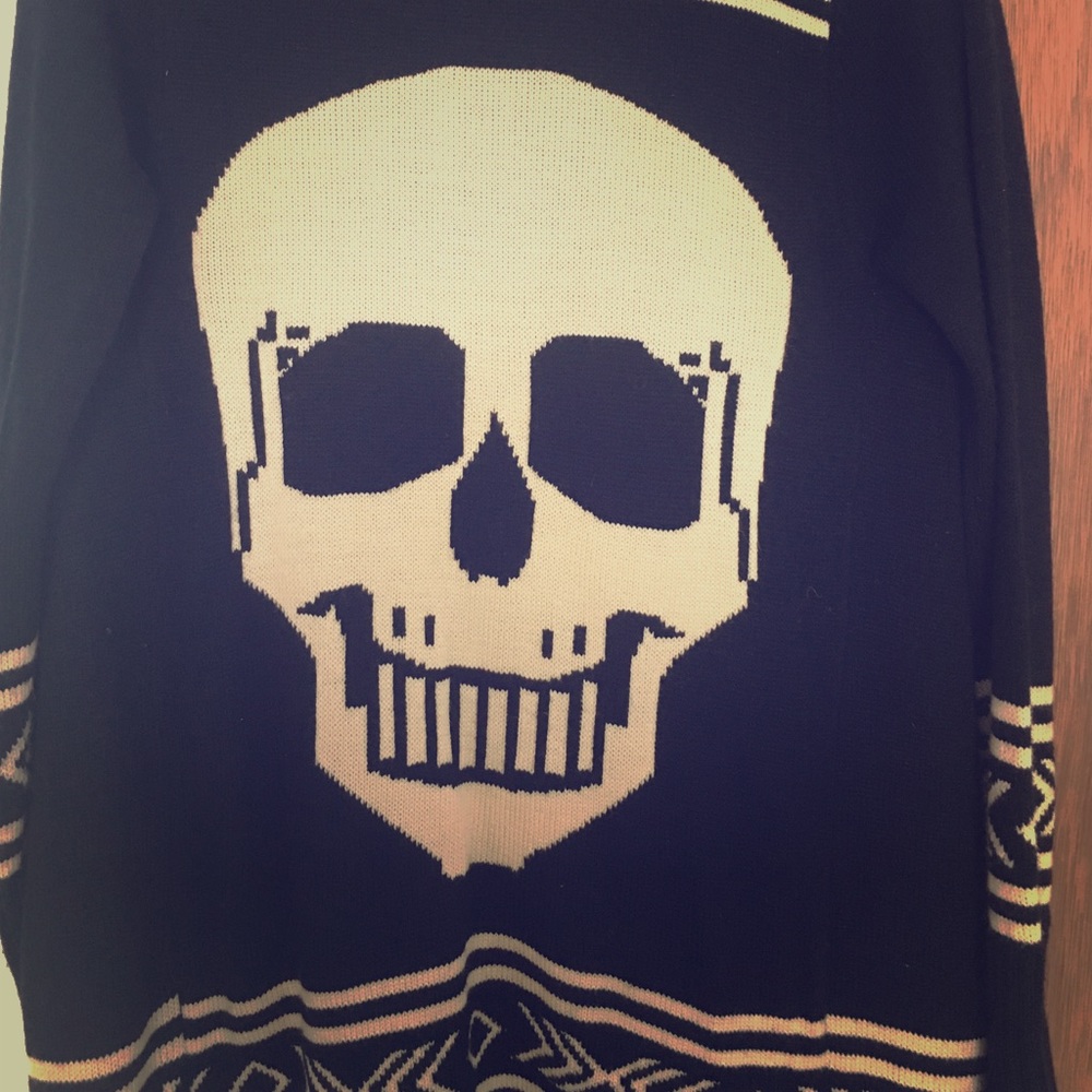 Long skull cardigan.