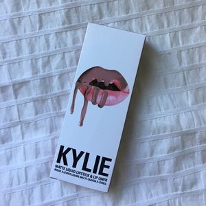 Lip Kit