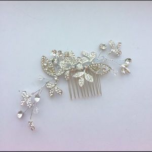 Beautiful hair clip.