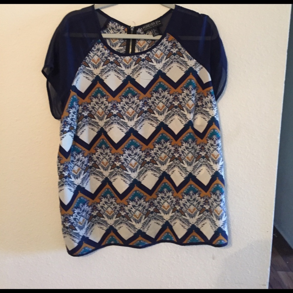 Blue pattern top