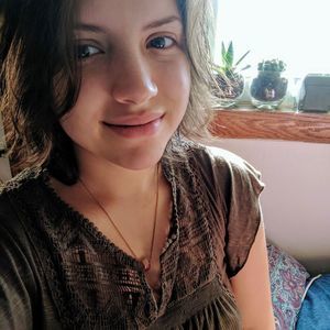 Meet your Posher, Chloe