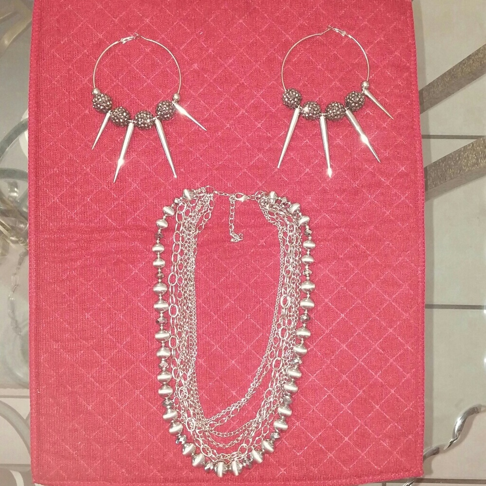 BLACK SILVER HOOP EARINGS AND NECLACE SET