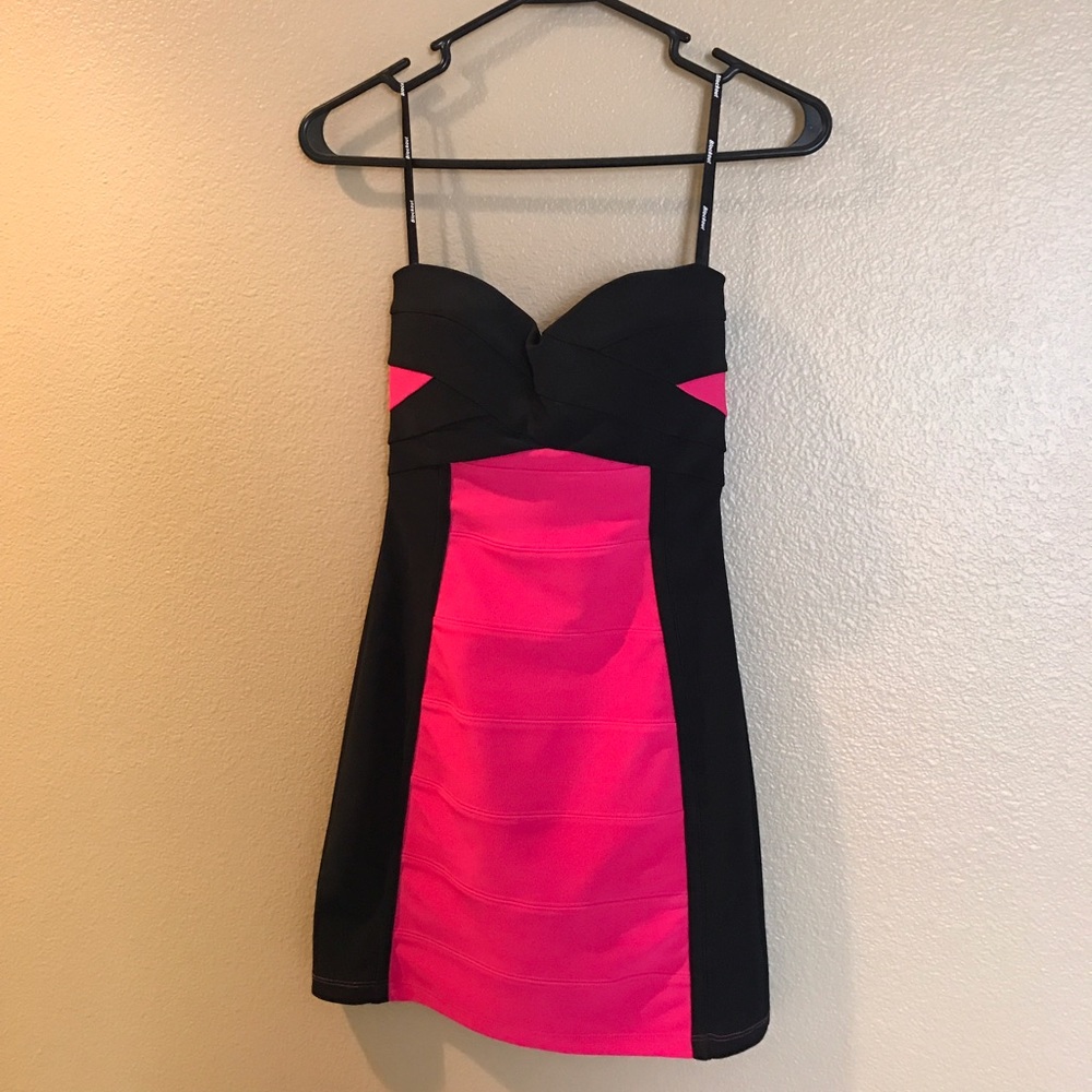 Block out Bone Jacquard strapless dress