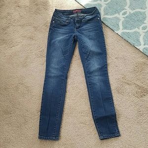 Wanna better butt jeans! Great condition!