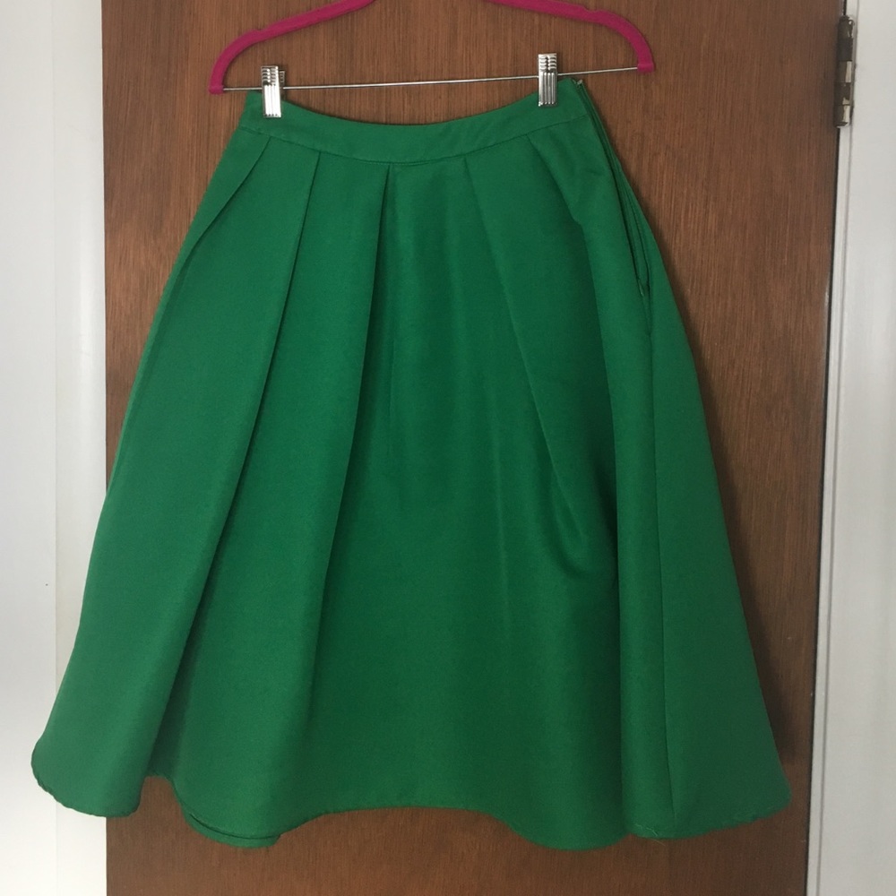 Green midi skirt