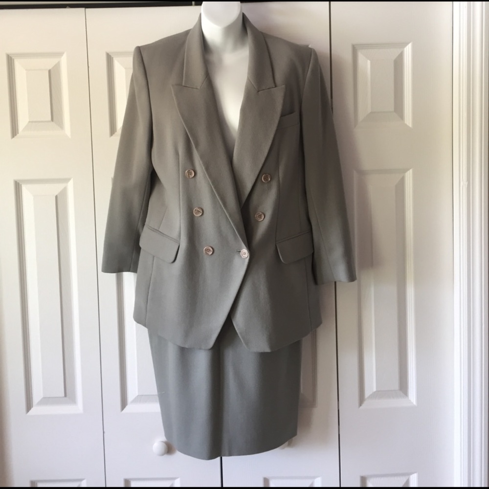 Women's 2 Piece Suit, Blazer with Skirt.