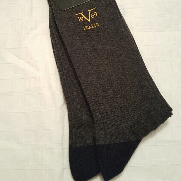 🚫SOLD ON M E R C A R I 🚫V 19.69 Italia Socks - Picture 3 of 3