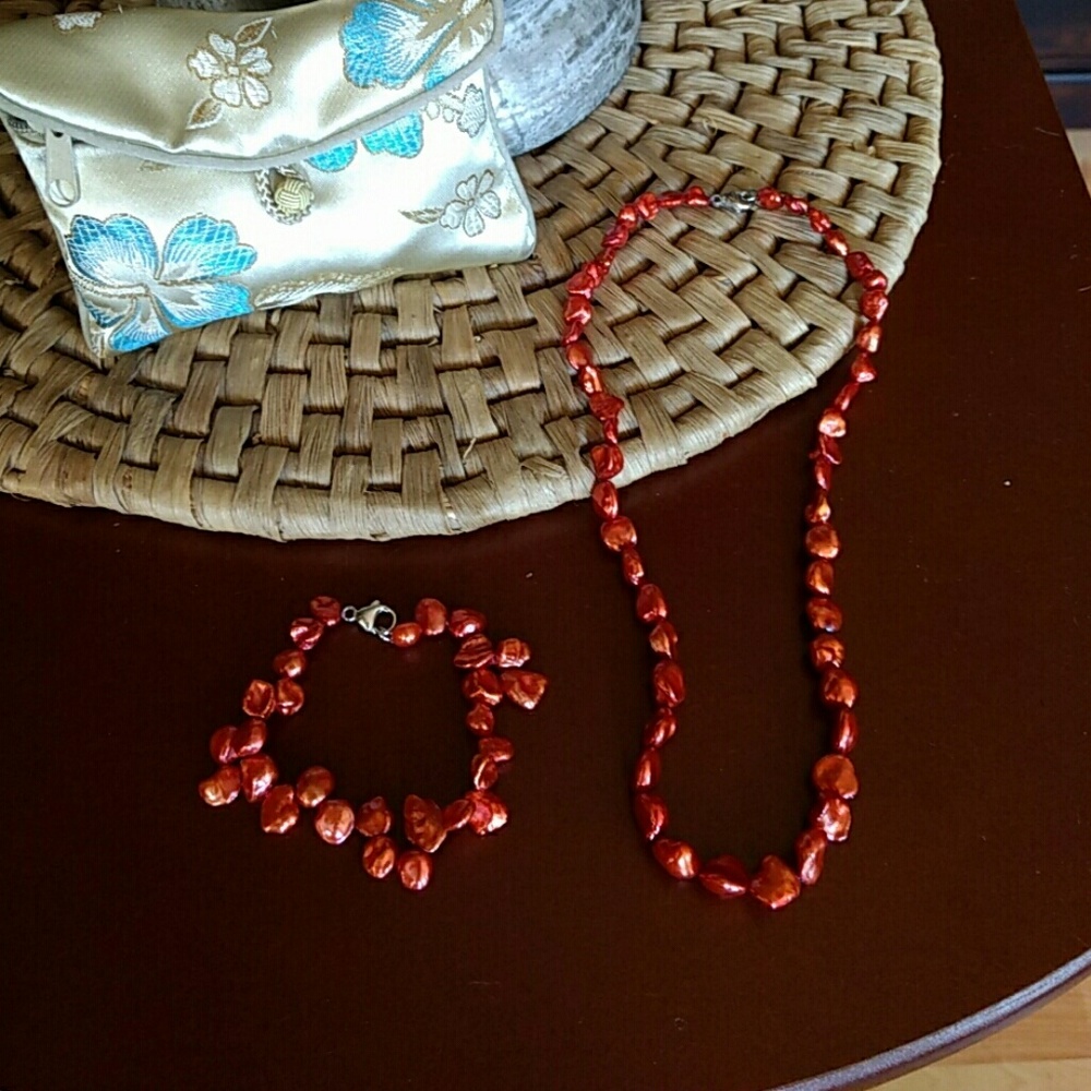 Necklace and bracelet