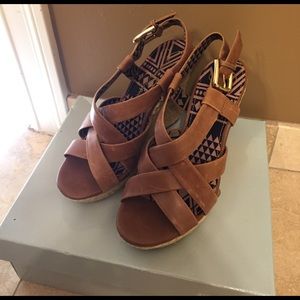 Jessica Simpson Wedges