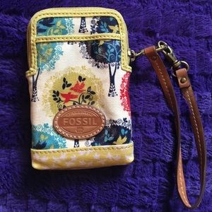 Fossil wristlet