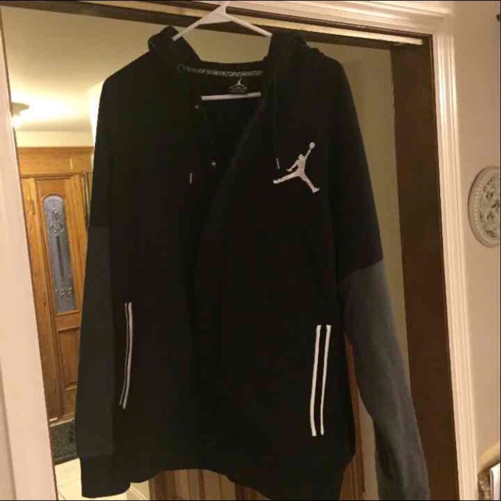 NEW Jordan Retro Jacket size XL worn once