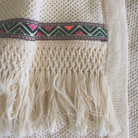 H&M Coachella sold out Fringe Kimono Sweater NWT - Picture 3 of 3