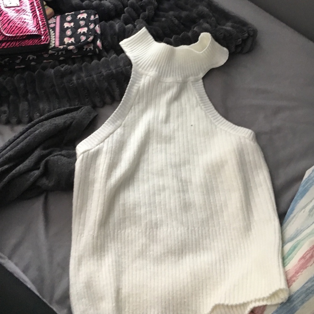 Crop top sweater