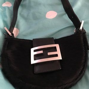 fendi baguette croissant