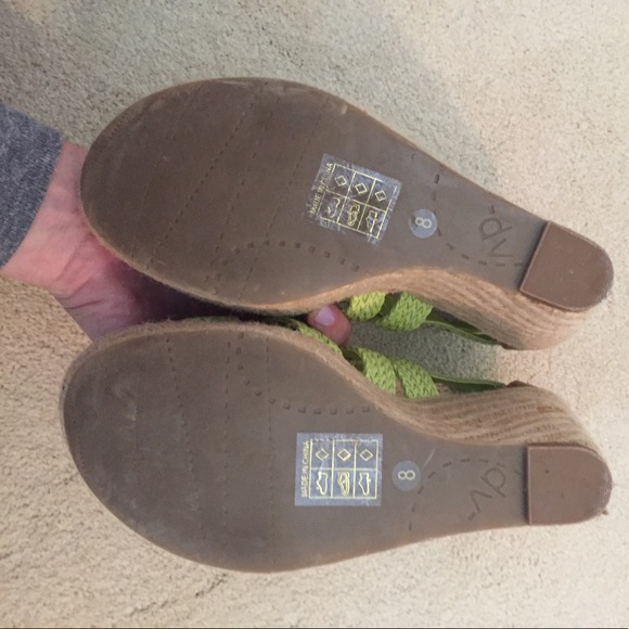 Dolce Vita summer wedges! - Picture 3 of 4