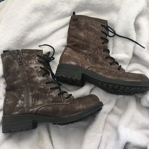 Metallic Dusted Army Boots