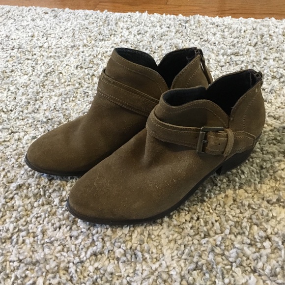 Steve Madden Shoes - Steve Madden Alanza Booties