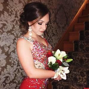 Meet your Posher, Ella